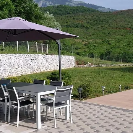 Accommodatie bij particulieren Guest House Tropoje